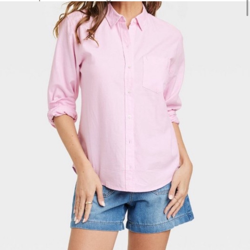 Long Sleeve Classic Button-Down
Shirt - Universal Thread
